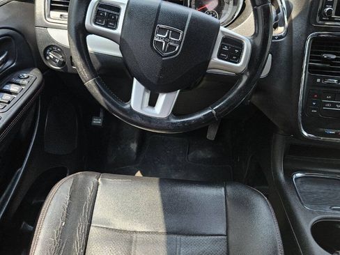 Used 2015 Dodge Grand Caravan R/T FWD image 10
