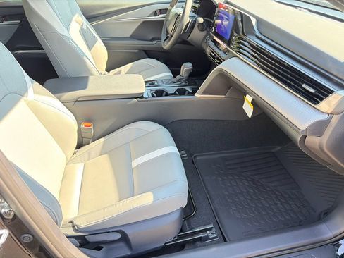 New 2026 Toyota Camry SE FWD image 11