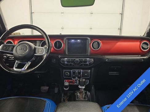 Used 2022 Jeep Gladiator Rubicon w/ Cold Weather Group AWD/4WD image 14