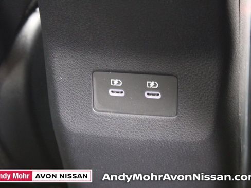 New 2026 Nissan Kicks SR w/ Cold Weather Package image 17