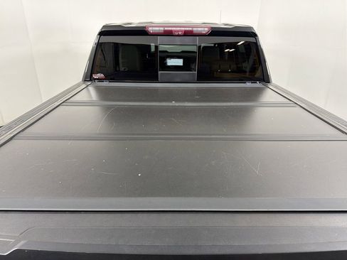 Used 2023 Chevrolet Silverado 1500 ZR2 w/ Technology Package image 17