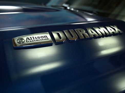 Used 2019 Chevrolet Silverado 2500 High Country w/ Duramax Plus Package image 13