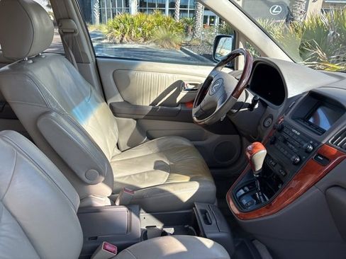 Used 2002 Lexus RX 300 image 9