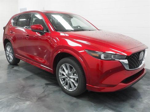 New 2025 MAZDA CX-5 AWD 2.5 S w/ Premium Plus Pkg image 4