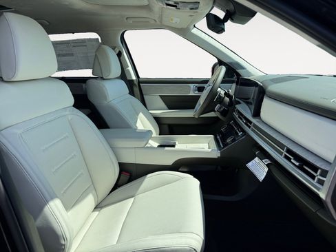 New 2025 Hyundai Santa Fe Calligraphy AWD/4WD image 15
