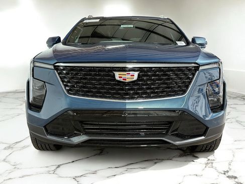 New 2025 Cadillac XT4 Premium Luxury image 5