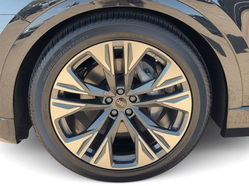 New 2026 Audi Q8 Premium Plus image 12