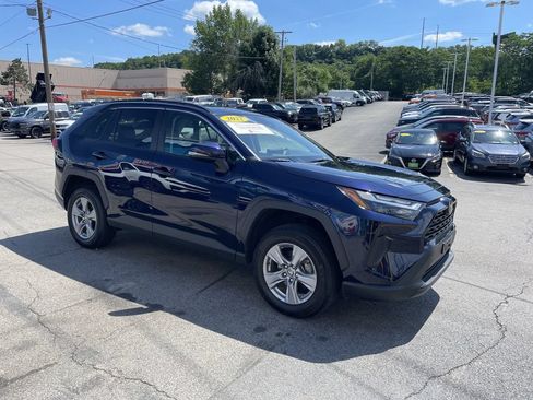 Used 2022 Toyota RAV4 XLE w/ Convenience Package AWD/4WD image 6
