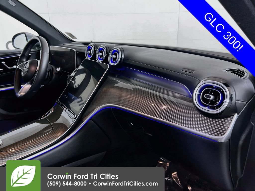 Used 2023 Mercedes-Benz GLC 300 4MATIC image 32