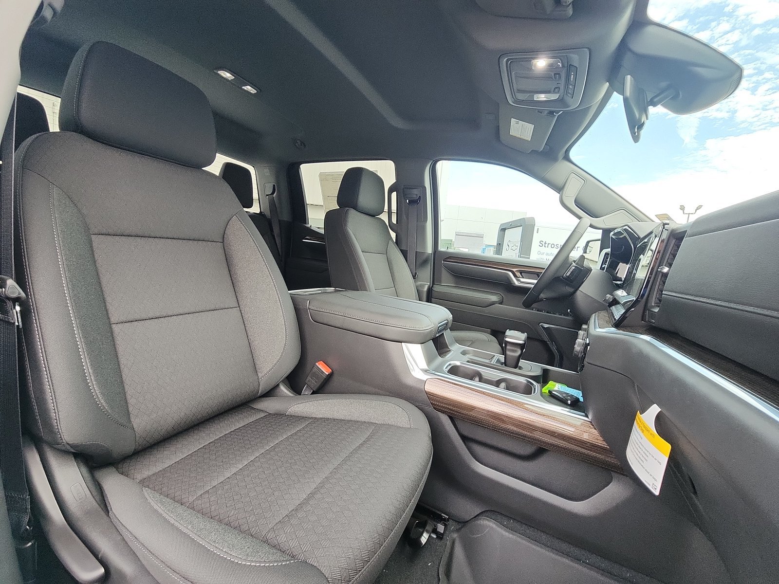 New 2026 Chevrolet Silverado 1500 RST w/ Z71 Off-Road Package AWD/4WD image 22