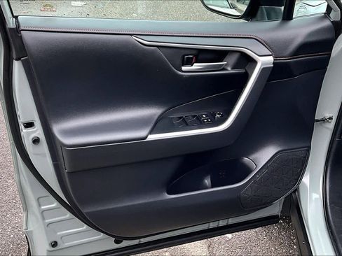 Certified 2020 Toyota RAV4 Adventure image 19