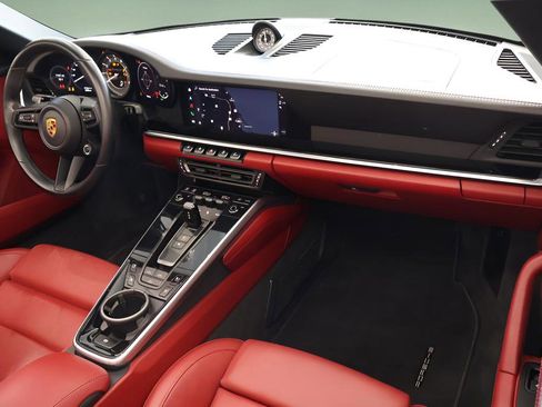 Used 2022 Porsche 911 Turbo S image 37