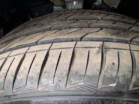 Used 2021 Tesla Model Y Long Range image 31