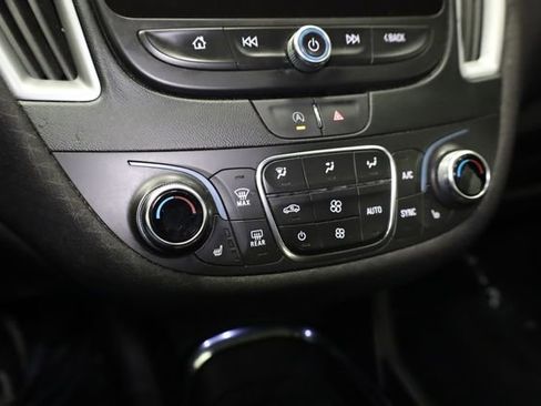 Used 2023 Chevrolet Malibu LT image 23