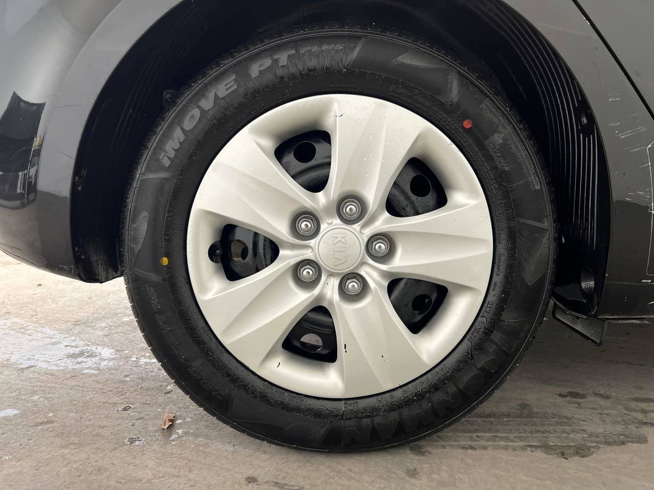 Used 2017 Kia Forte LX FWD image 28
