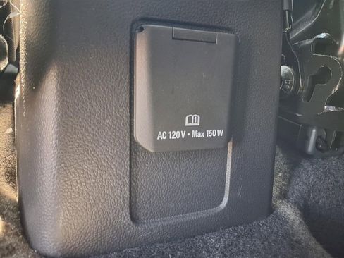 Used 2022 Buick Encore Preferred w/ Safety Package AWD/4WD image 22