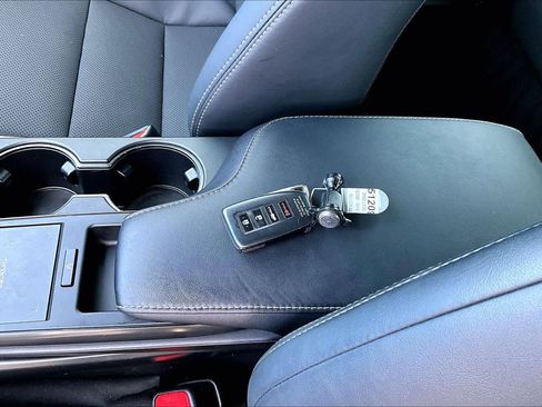 Used 2022 Lexus IS 300 image 14