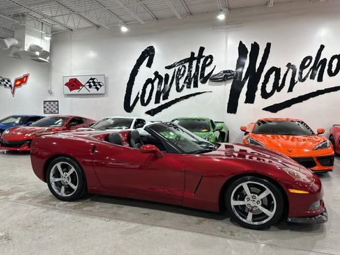 Used 2010 Chevrolet Corvette Convertible w/ Preferred Equipment Group RWD image 10