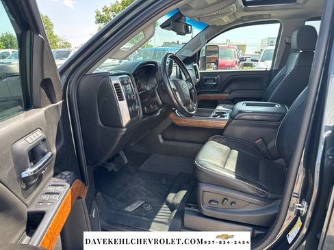 Used 2018 Chevrolet Silverado 2500 High Country w/ Duramax Plus Package AWD/4WD image 9