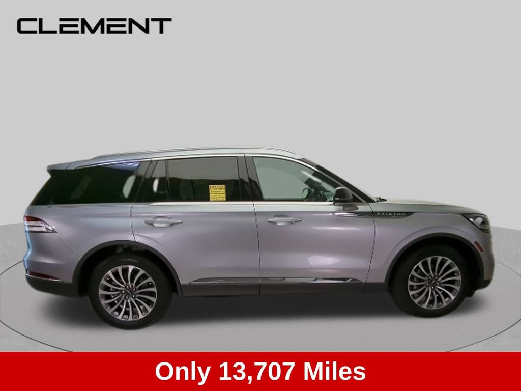 Used 2024 Lincoln Aviator Reserve w/ Equipment Group 201A AWD/4WD image 8