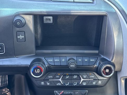 Used 2015 Chevrolet Corvette Stingray w/ 2LT Preferred Equipment Group image 19