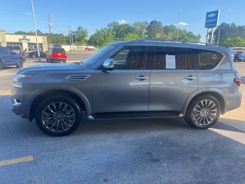 Used 2023 Nissan Armada Platinum w/ Captain's Chairs Package RWD image 6