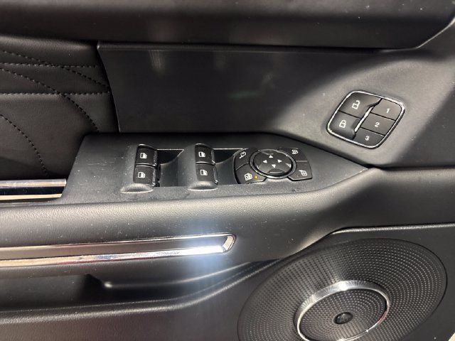 Used 2022 Ford Expedition Platinum AWD/4WD image 11