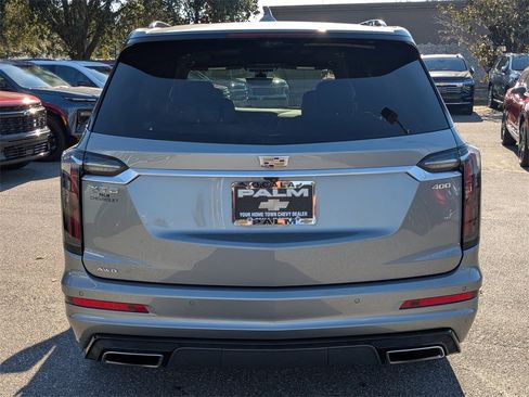 Used 2023 Cadillac XT6 Sport w/ Technology Package image 4