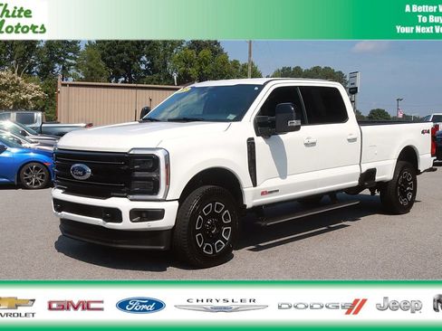 Used 2025 Ford F350 Platinum AWD/4WD image 1