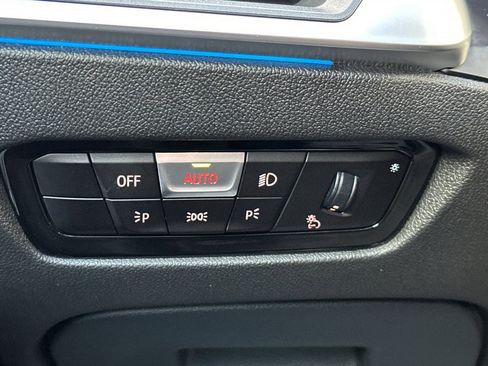 Used 2021 BMW 330e w/ Driving Assistance Package RWD image 34