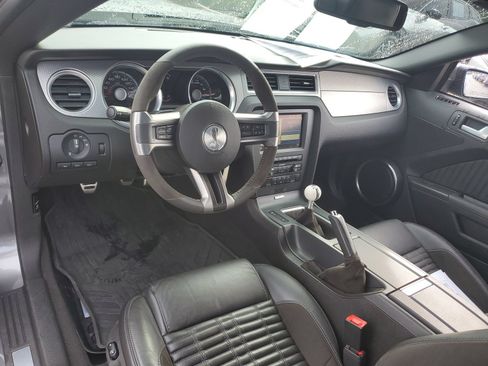 Used 2010 Ford Mustang Shelby GT500 RWD image 8