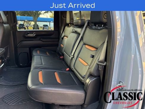Used 2024 GMC Sierra 2500 AT4 w/ AT4 Premium Plus Package image 21