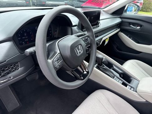 Used 2025 Honda Accord LX image 14