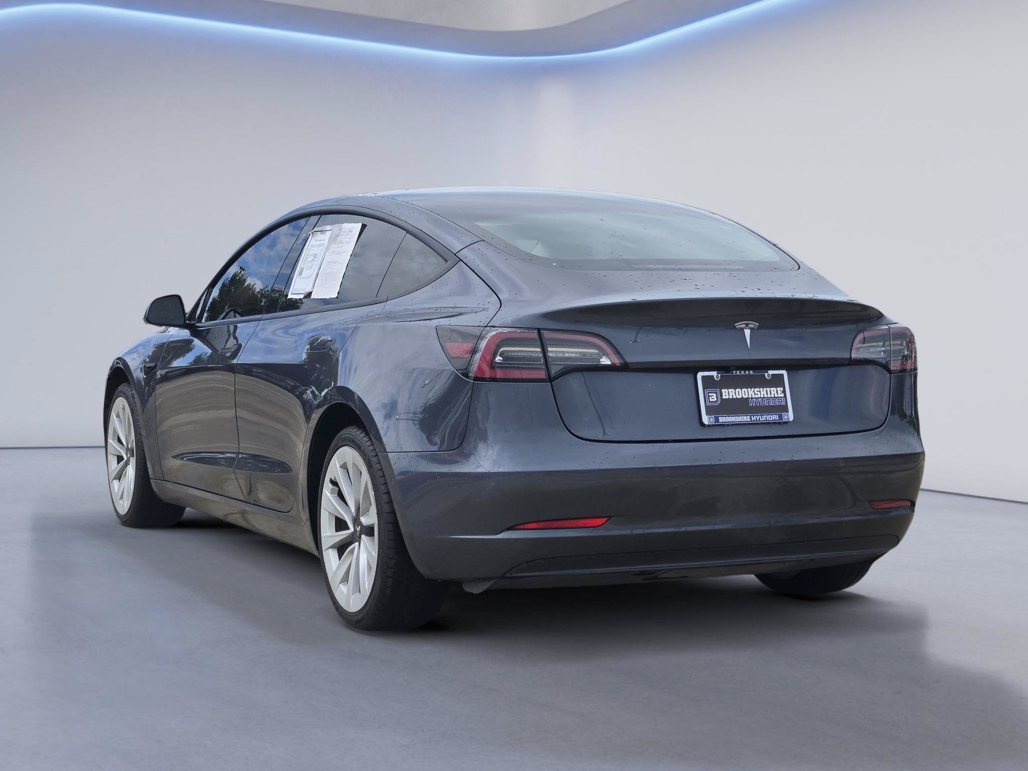 Used 2022 Tesla Model 3 RWD image 8