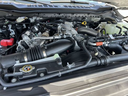 New 2026 Ford F450 Platinum image 28