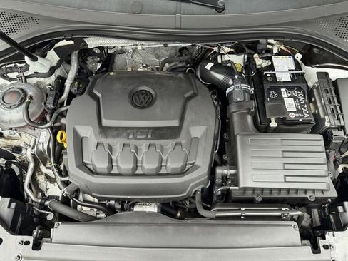 Used 2024 Volkswagen Tiguan Wolfsburg Edition image 51