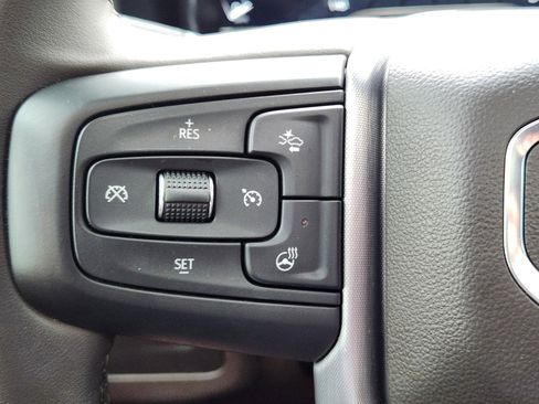Used 2023 GMC Yukon SLT w/ SLT Premium Package RWD image 24