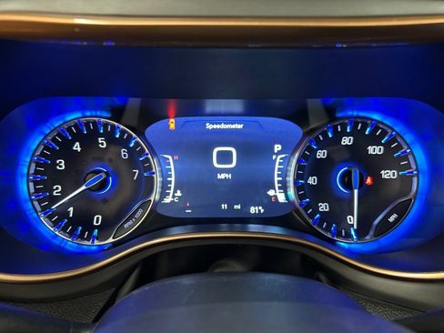 New 2027 Chrysler Pacifica Pinnacle w/ Theater Group AWD/4WD image 20