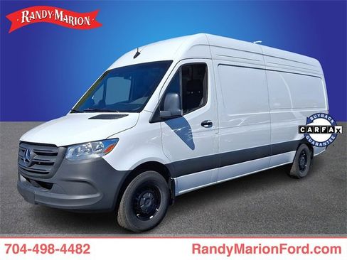 Used 2025 Mercedes-Benz Sprinter 2500 image 1