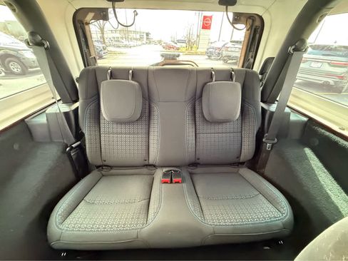 Used 2021 Jeep Wrangler Sport image 16