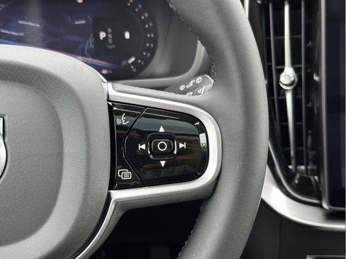 New 2026 Volvo XC90 B6 Plus w/ Protection Package Premier image 9