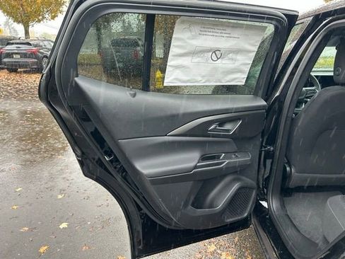 New 2026 Chevrolet Equinox EV LT image 11