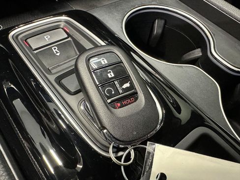 Certified 2024 Honda Pilot Elite image 37