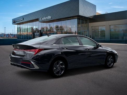 New 2026 Hyundai Elantra SEL Sport Premium FWD image 8