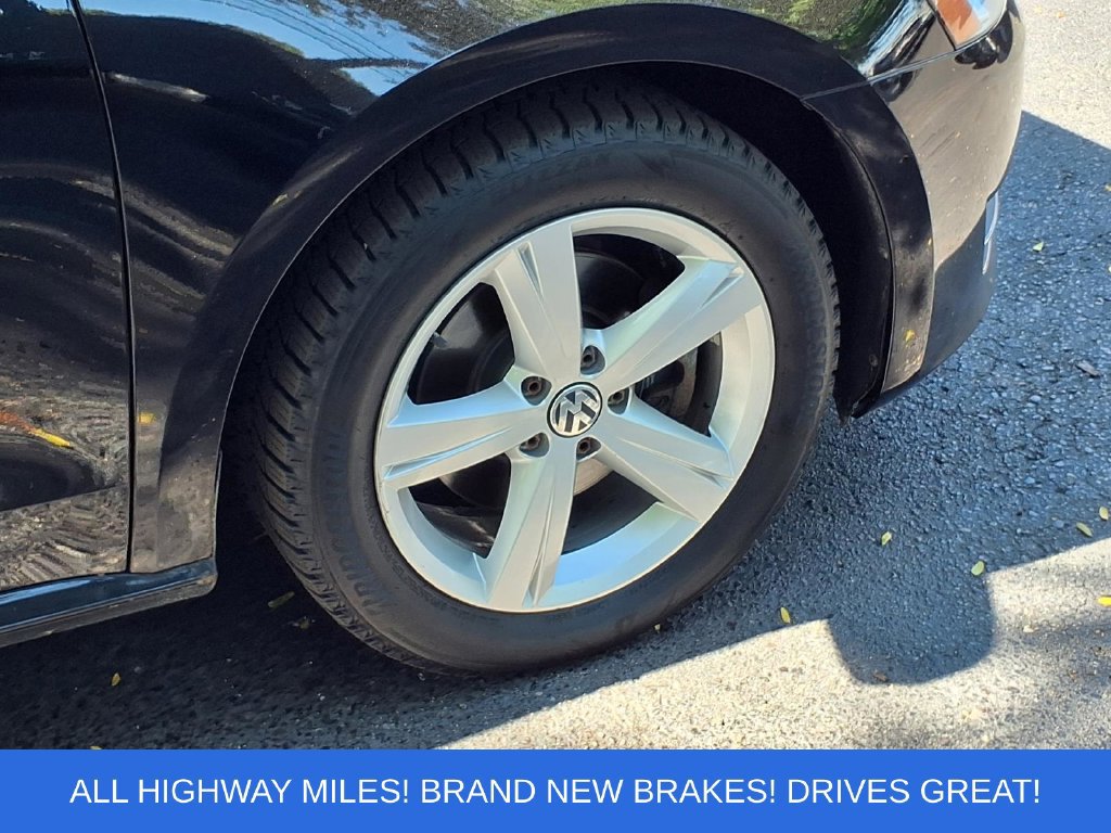 Used 2013 Volkswagen Passat 2.5 SE FWD image 22