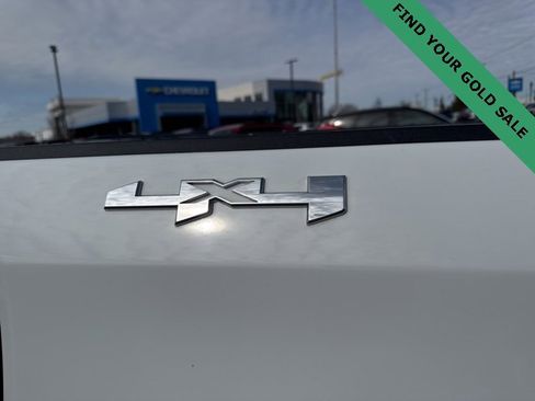 Used 2023 GMC Sierra 1500 SLT image 11