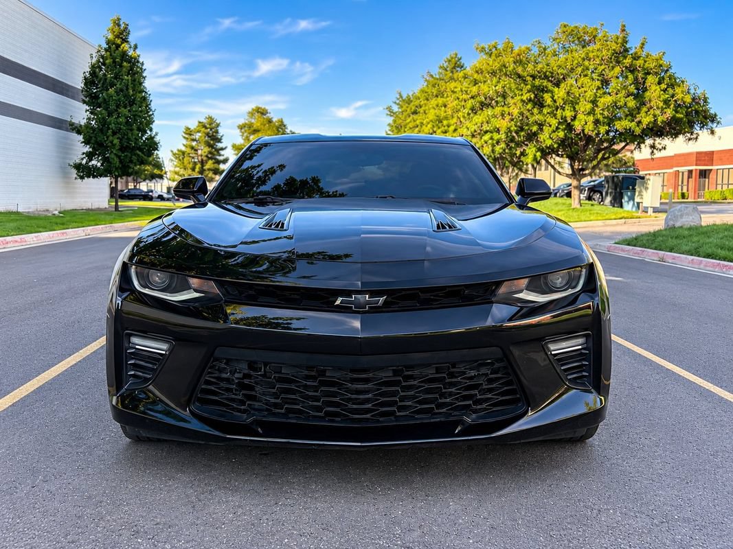 Used 2016 Chevrolet Camaro SS RWD image 8