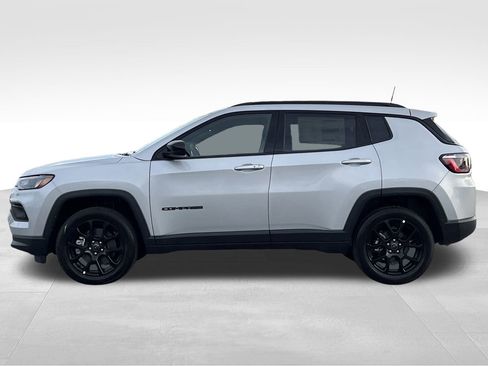 New 2026 Jeep Compass Latitude image 21