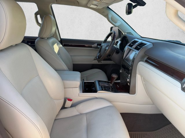 Used 2016 Lexus GX 460 Luxury AWD/4WD image 24