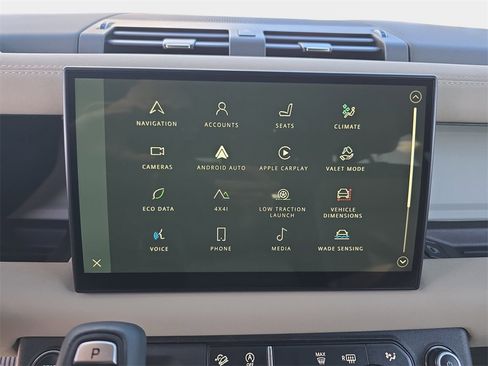 Used 2023 Land Rover Defender 130 X-Dynamic SE image 22